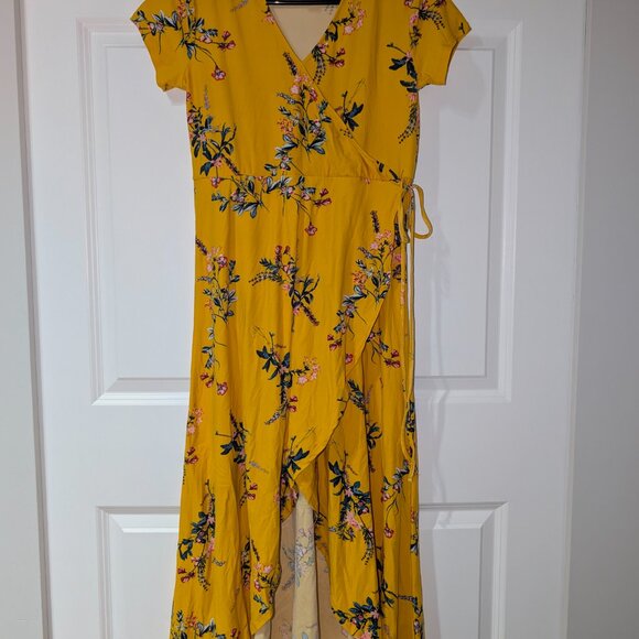 Streetwear Society Dresses & Skirts - Yellow Floral Wrap Midi Summer Dress Size M